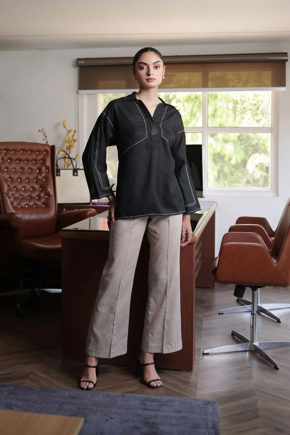 Black Contrast Stitch Cotton Linen Blend Top - Image 4