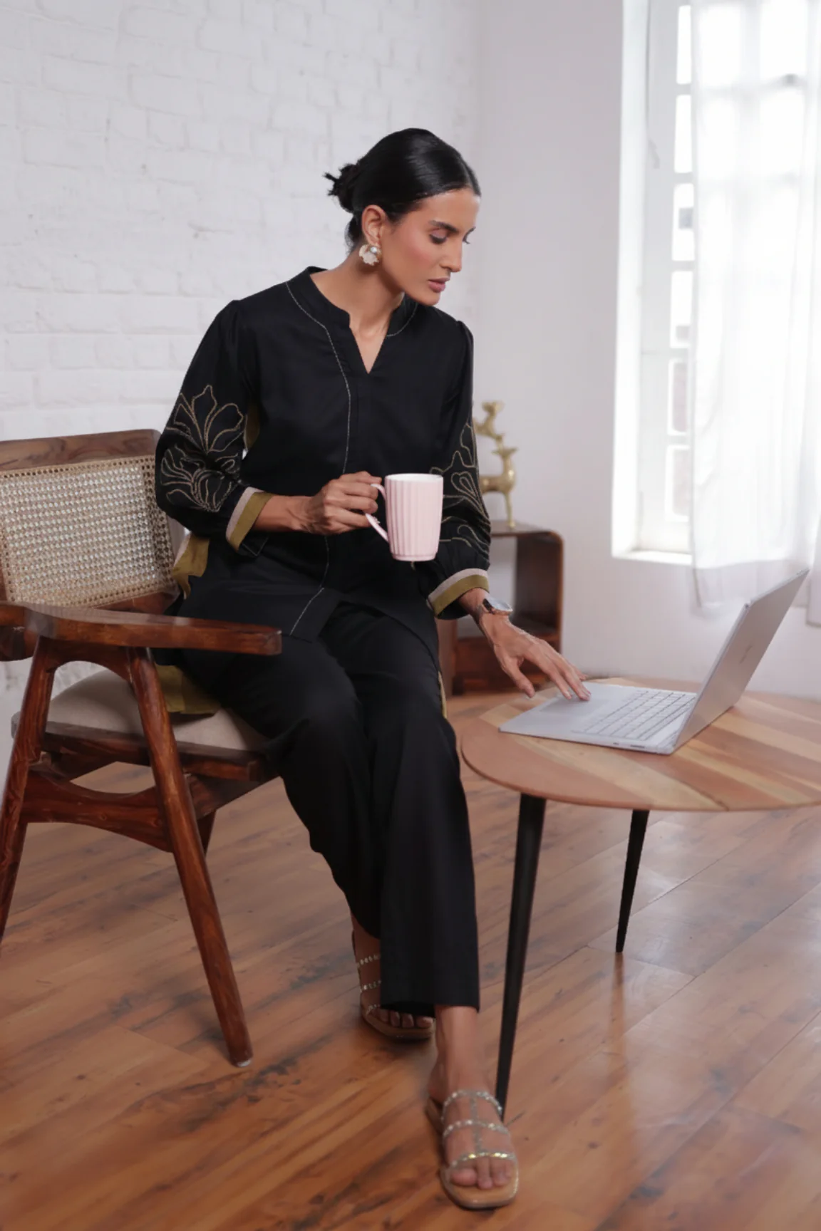 Black Embroidered Kurta Set - Image 4