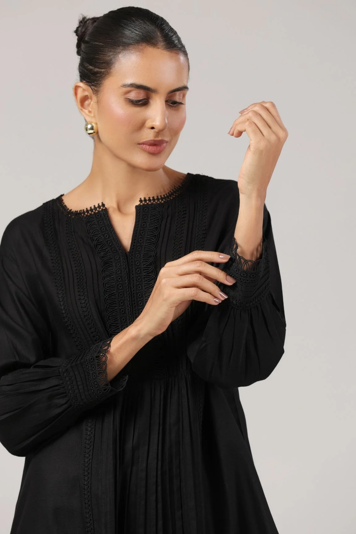 Black Textured Pleated Organic Cotton Top - Image 4