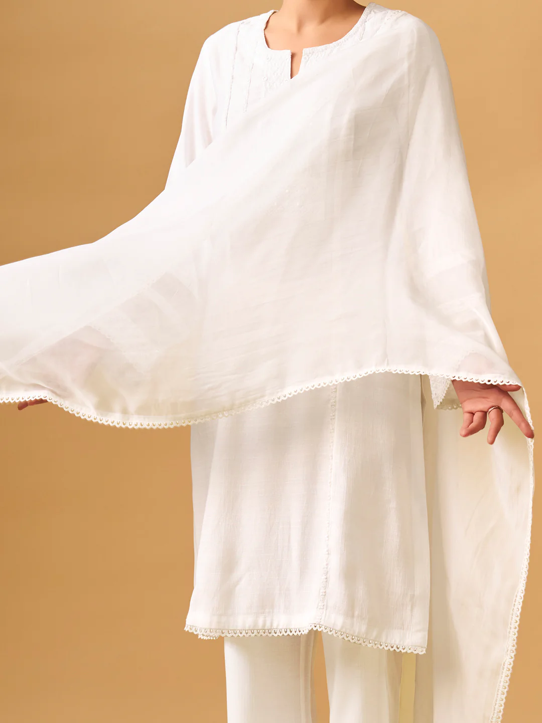 Classic White Viscose Blend Kurta Set with Organza Dupatta - Image 6