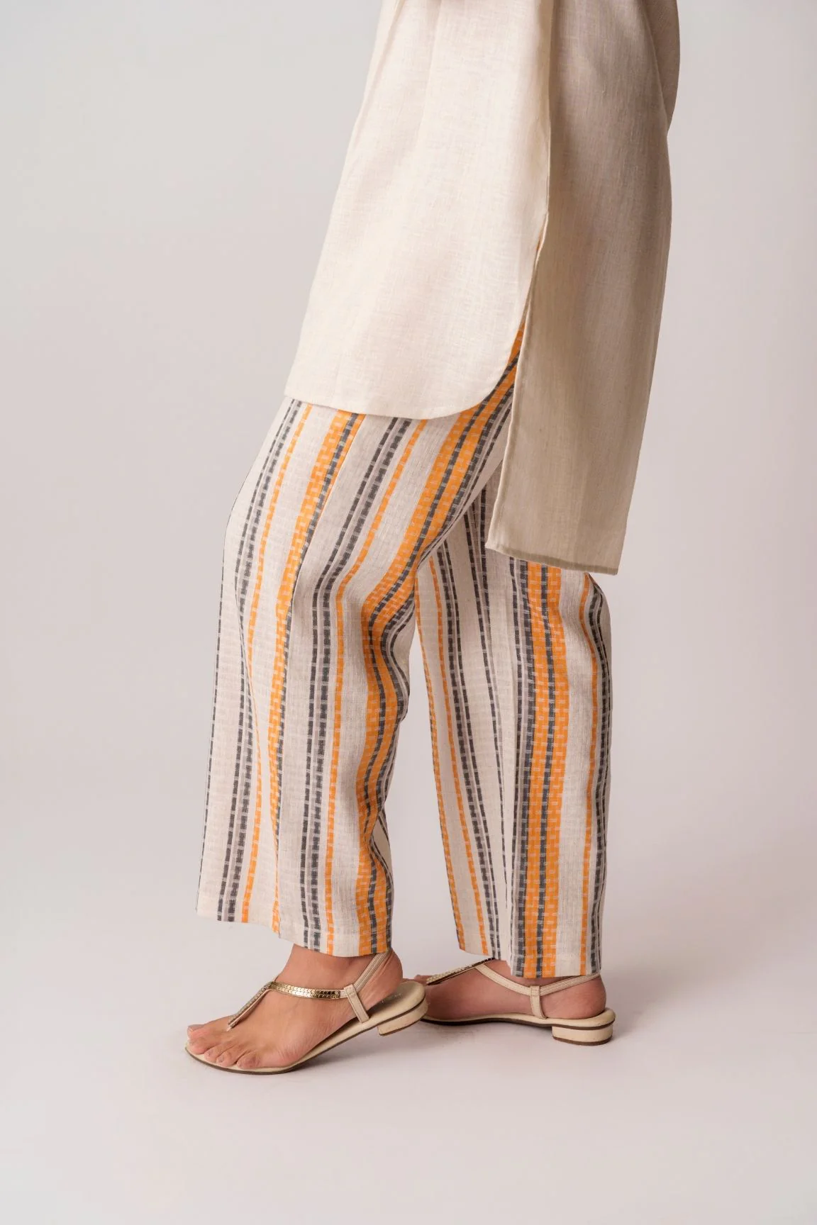 Cream & Mustard Handwoven Striped Cotton Kurta Set - Image 4