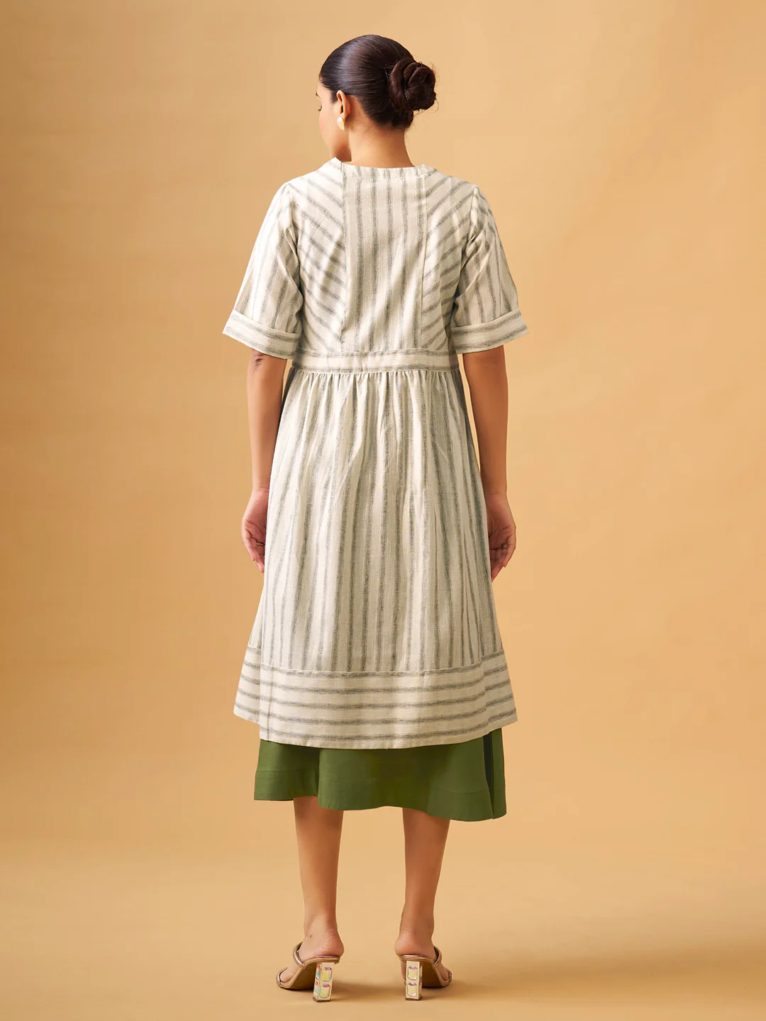 Effortless Cotton Linen Dress with Statement Jacket - Image 3