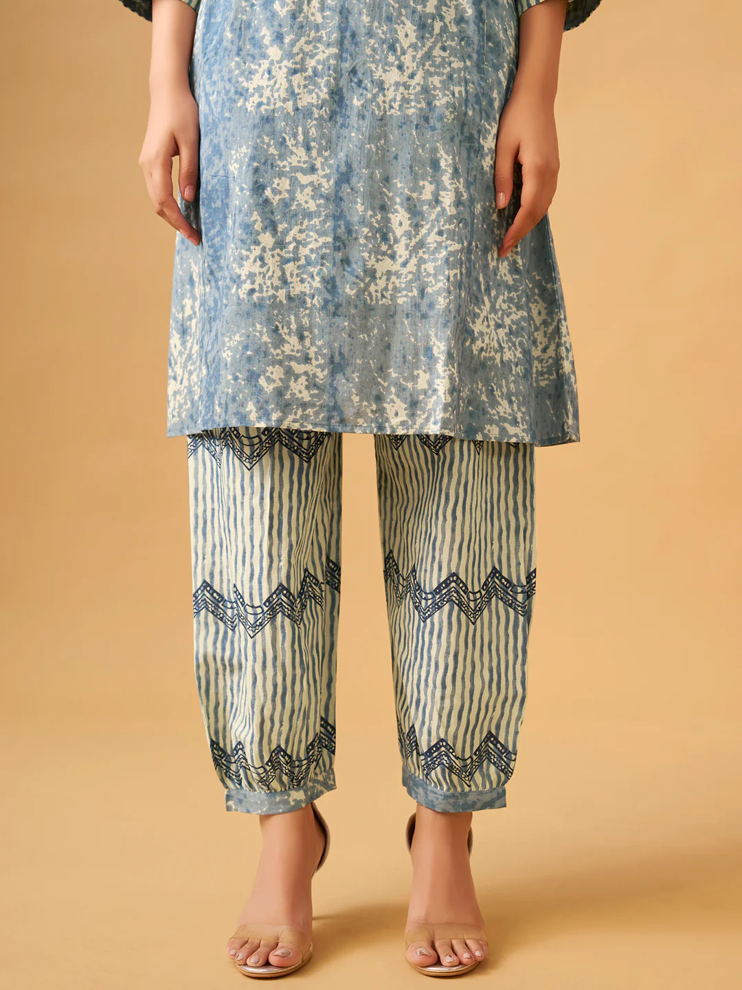 Elegant Blue Printed Cotton Kurta Set for Everyday Sophistication - Image 5