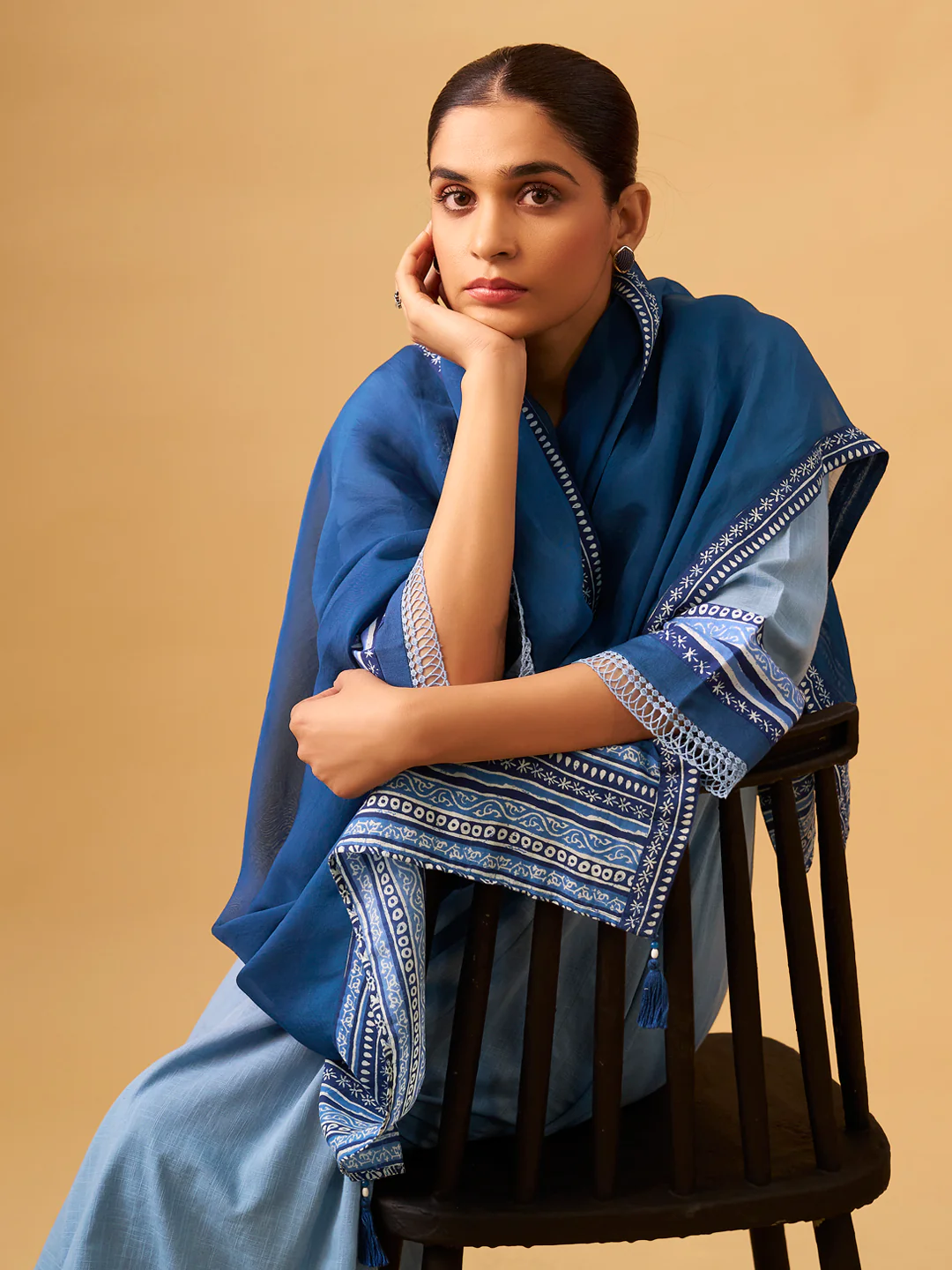 Elegant Cotton Kurta Set with Fine Embroidery - Image 6