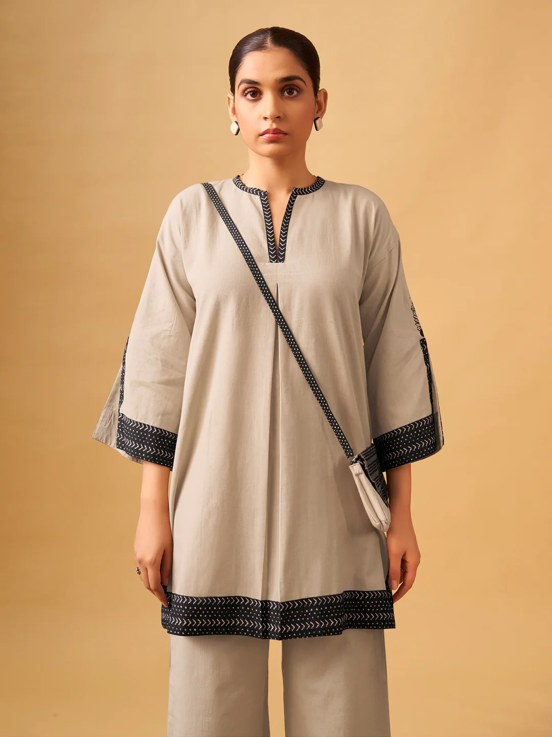 Everyday Cotton Kurta Set with a Matching Sling Bag - Image 6