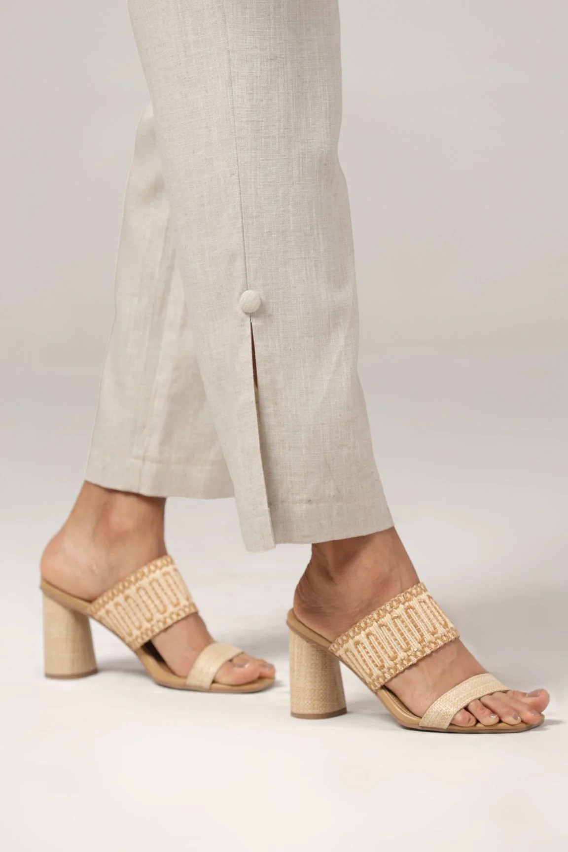 Off-White Textured Drape Overlay Cotton Blazer Set - Image 5